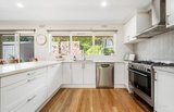 https://images.listonce.com.au/custom/160x/listings/40-belvedere-drive-montrose-vic-3765/230/01520230_img_08.jpg?V1CldaM_vjs