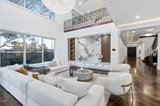 https://images.listonce.com.au/custom/160x/listings/40-bennett-avenue-mount-waverley-vic-3149/019/01719019_img_05.jpg?QjK8Hf0H76Y