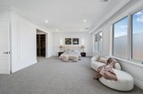 https://images.listonce.com.au/custom/160x/listings/40-bennett-avenue-mount-waverley-vic-3149/019/01719019_img_13.jpg?Zm2YAbanDSY