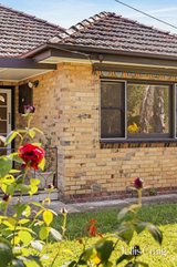 https://images.listonce.com.au/custom/160x/listings/40-bird-avenue-northcote-vic-3070/543/01988543_img_03.jpg?U2rXwtWw9VU