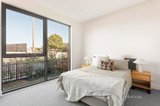 https://images.listonce.com.au/custom/160x/listings/40-blackshaws-road-south-kingsville-vic-3015/956/01702956_img_07.jpg?LzECwdS_Q4k