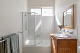 https://images.listonce.com.au/custom/160x/listings/40-bower-street-northcote-vic-3070/562/00837562_img_06.jpg?WTW-9WvFo64