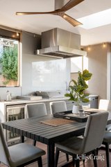 https://images.listonce.com.au/custom/160x/listings/40-carrington-street-pascoe-vale-south-vic-3044/796/01768796_img_14.jpg?G3zkGZiMJk8