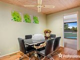 https://images.listonce.com.au/custom/160x/listings/40-carronvale-road-mooroolbark-vic-3138/007/01525007_img_07.jpg?frP0qEN0cR4