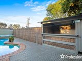 https://images.listonce.com.au/custom/160x/listings/40-carronvale-road-mooroolbark-vic-3138/007/01525007_img_12.jpg?LSOvqxVSh2g