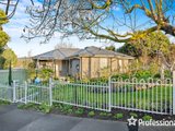 https://images.listonce.com.au/custom/160x/listings/40-carronvale-road-mooroolbark-vic-3138/007/01525007_img_17.jpg?3JJpLisVk3U