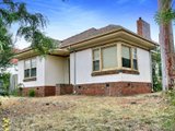 https://images.listonce.com.au/custom/160x/listings/40-castlebar-road-38-carrum-street-malvern-east-vic-3145/263/01794263_img_07.jpg?wWVLgECn02I