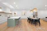 https://images.listonce.com.au/custom/160x/listings/40-castlewood-street-bentleigh-east-vic-3165/521/01767521_img_08.jpg?UczsfBqyD_k