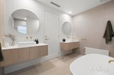 https://images.listonce.com.au/custom/160x/listings/40-castlewood-street-bentleigh-east-vic-3165/521/01767521_img_12.jpg?7uFJUQZF8Iw