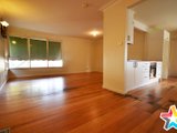 https://images.listonce.com.au/custom/160x/listings/40-cherylnne-crescent-kilsyth-vic-3137/393/01526393_img_06.jpg?Oz7eFlefp5o