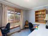 https://images.listonce.com.au/custom/160x/listings/40-cherylnne-crescent-kilsyth-vic-3137/706/01524706_img_11.jpg?h3LJf7o9soU