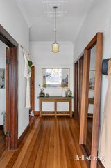 https://images.listonce.com.au/custom/160x/listings/40-clifton-street-northcote-vic-3070/088/01900088_img_02.jpg?a6pYzfLnET0