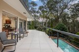 https://images.listonce.com.au/custom/160x/listings/40-heads-road-donvale-vic-3111/444/01571444_img_16.jpg?cl2HdP4v2UI