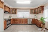 https://images.listonce.com.au/custom/160x/listings/40-hillcrest-court-chadstone-vic-3148/062/01780062_img_03.jpg?nXna51PIKR8