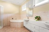 https://images.listonce.com.au/custom/160x/listings/40-jacka-street-balwyn-north-vic-3104/907/01508907_img_09.jpg?o9P4F1uMqiw