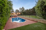 https://images.listonce.com.au/custom/160x/listings/40-lakeview-drive-lilydale-vic-3140/539/01595539_img_11.jpg?vkZObLyqqOU