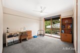 https://images.listonce.com.au/custom/160x/listings/40-landscape-drive-mooroolbark-vic-3138/272/01853272_img_18.jpg?snPHL0IB0bk