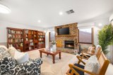 https://images.listonce.com.au/custom/160x/listings/40-lansell-road-mooroolbark-vic-3138/598/01723598_img_08.jpg?e83Su7dJt9g