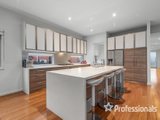 https://images.listonce.com.au/custom/160x/listings/40-larbert-road-mooroolbark-vic-3138/731/01525731_img_05.jpg?XRatdlgBzxg