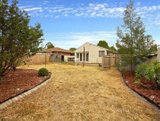 https://images.listonce.com.au/custom/160x/listings/40-learmonth-crescent-sunshine-west-vic-3020/515/01611515_img_06.jpg?1xw5mE1U7i4