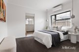 https://images.listonce.com.au/custom/160x/listings/40-longfellow-avenue-mooroolbark-vic-3138/734/01881734_img_07.jpg?RTGQI84atQU