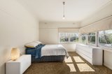 https://images.listonce.com.au/custom/160x/listings/40-morden-court-nunawading-vic-3131/252/00692252_img_04.jpg?M5JbDn5VT5U