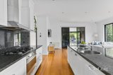 https://images.listonce.com.au/custom/160x/listings/40-murray-road-mckinnon-vic-3204/918/01872918_img_05.jpg?qHDh0FNl58s