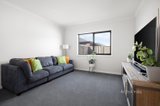 https://images.listonce.com.au/custom/160x/listings/40-neway-avenue-delacombe-vic-3356/625/01294625_img_11.jpg?dXlEmYIzHuw