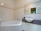 https://images.listonce.com.au/custom/160x/listings/40-niel-street-croydon-vic-3136/277/01525277_img_07.jpg?KsmPWRmb1Kk