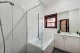 https://images.listonce.com.au/custom/160x/listings/40-phillip-street-bentleigh-vic-3204/534/00579534_img_04.jpg?hxXQTD4dF4c