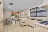 https://images.listonce.com.au/custom/160x/listings/40-rebecca-crescent-altona-meadows-vic-3028/598/01779598_img_14.jpg?_gukURbmUns