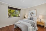https://images.listonce.com.au/custom/160x/listings/40-rebecca-crescent-altona-meadows-vic-3028/598/01779598_img_15.jpg?Sx6TAwszkt8