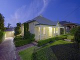 https://images.listonce.com.au/custom/160x/listings/40-robb-street-essendon-vic-3040/328/01633328_img_01.jpg?vpngPfCU6E0