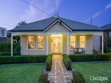 https://images.listonce.com.au/custom/160x/listings/40-robb-street-essendon-vic-3040/328/01633328_img_11.jpg?OoJlbW_WHcw