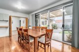 https://images.listonce.com.au/custom/160x/listings/40-romoly-drive-forest-hill-vic-3131/564/01540564_img_05.jpg?IEP2_4Z-JX4