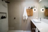 https://images.listonce.com.au/custom/160x/listings/40-rowena-parade-richmond-vic-3121/325/01927325_img_05.jpg?fQu6FLD2yyE