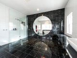 https://images.listonce.com.au/custom/160x/listings/40-shelley-street-elwood-vic-3184/037/01794037_img_07.jpg?YzehrBTxC84