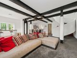 https://images.listonce.com.au/custom/160x/listings/40-shelley-street-elwood-vic-3184/037/01794037_img_08.jpg?WUpn9h2YV4Q