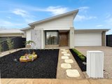 https://images.listonce.com.au/custom/160x/listings/40-shorebreak-way-ocean-grove-vic-3226/395/01677395_img_10.jpg?kVkrUU7s_Iw