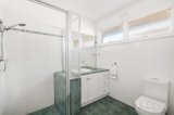 https://images.listonce.com.au/custom/160x/listings/40-worthing-road-moorabbin-vic-3189/351/01815351_img_09.jpg?1RvRUNBfINY