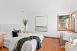 https://images.listonce.com.au/custom/160x/listings/400-canterbury-road-ringwood-east-vic-3135/863/01768863_img_07.jpg?t9WTZctqCkI
