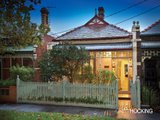 https://images.listonce.com.au/custom/160x/listings/400-richardson-street-middle-park-vic-3206/744/01087744_img_01.jpg?tKylEljeoro