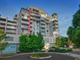 https://images.listonce.com.au/custom/160x/listings/40022-sovereign-point-court-doncaster-vic-3108/656/01743656_img_01.jpg?xfIrnAIP3Jc