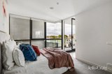 https://images.listonce.com.au/custom/160x/listings/40118-mccombie-street-elsternwick-vic-3185/977/01948977_img_04.jpg?F-1Zn0jVrhA