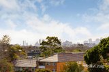 https://images.listonce.com.au/custom/160x/listings/40118-mccombie-street-elsternwick-vic-3185/977/01948977_img_09.jpg?YJYQKM-y1w4
