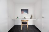 https://images.listonce.com.au/custom/160x/listings/401255-racecourse-road-kensington-vic-3031/574/01408574_img_04.jpg?XLLmxXeKqiU