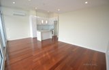 https://images.listonce.com.au/custom/160x/listings/4013-5-union-street-brunswick-vic-3056/527/01574527_img_07.jpg?SVSZCw-4Gts