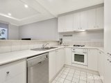 https://images.listonce.com.au/custom/160x/listings/40156-beaconsfield-parade-albert-park-vic-3206/931/01087931_img_06.jpg?mCROBeVQbXk