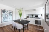 https://images.listonce.com.au/custom/160x/listings/4018-bond-street-south-yarra-vic-3141/191/01808191_img_05.jpg?3hUyKObmUsA