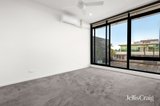 https://images.listonce.com.au/custom/160x/listings/40195-ormond-road-elwood-vic-3184/259/01872259_img_05.jpg?YkUVwOm-FLs
